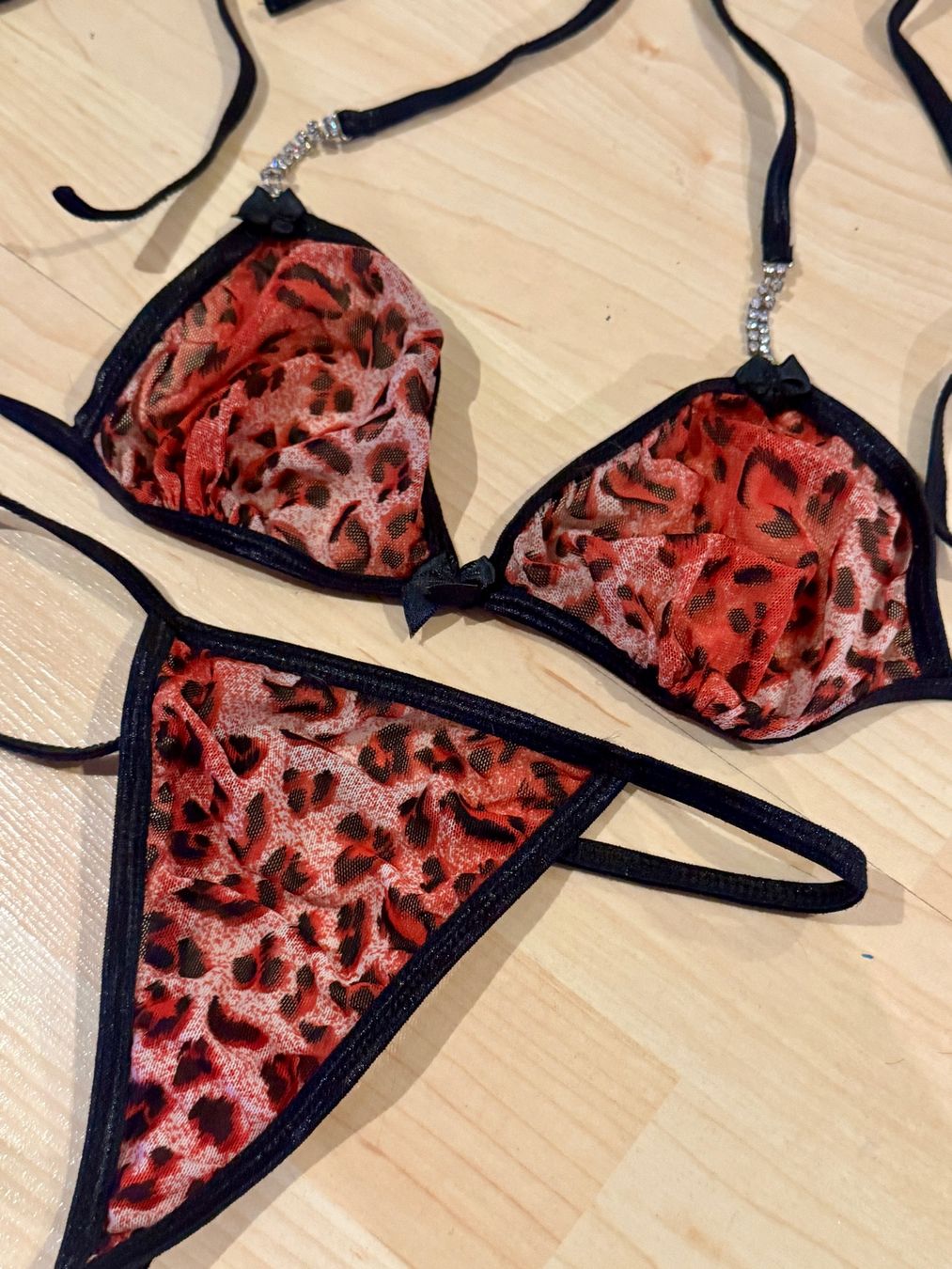 Altra biancheria intima: SEXY DESSOUS SET (2 PCS) "LEOPARD ROT" – Nuovo (secondo la descrizione) da Seuzach venduto da Inspektor99 1