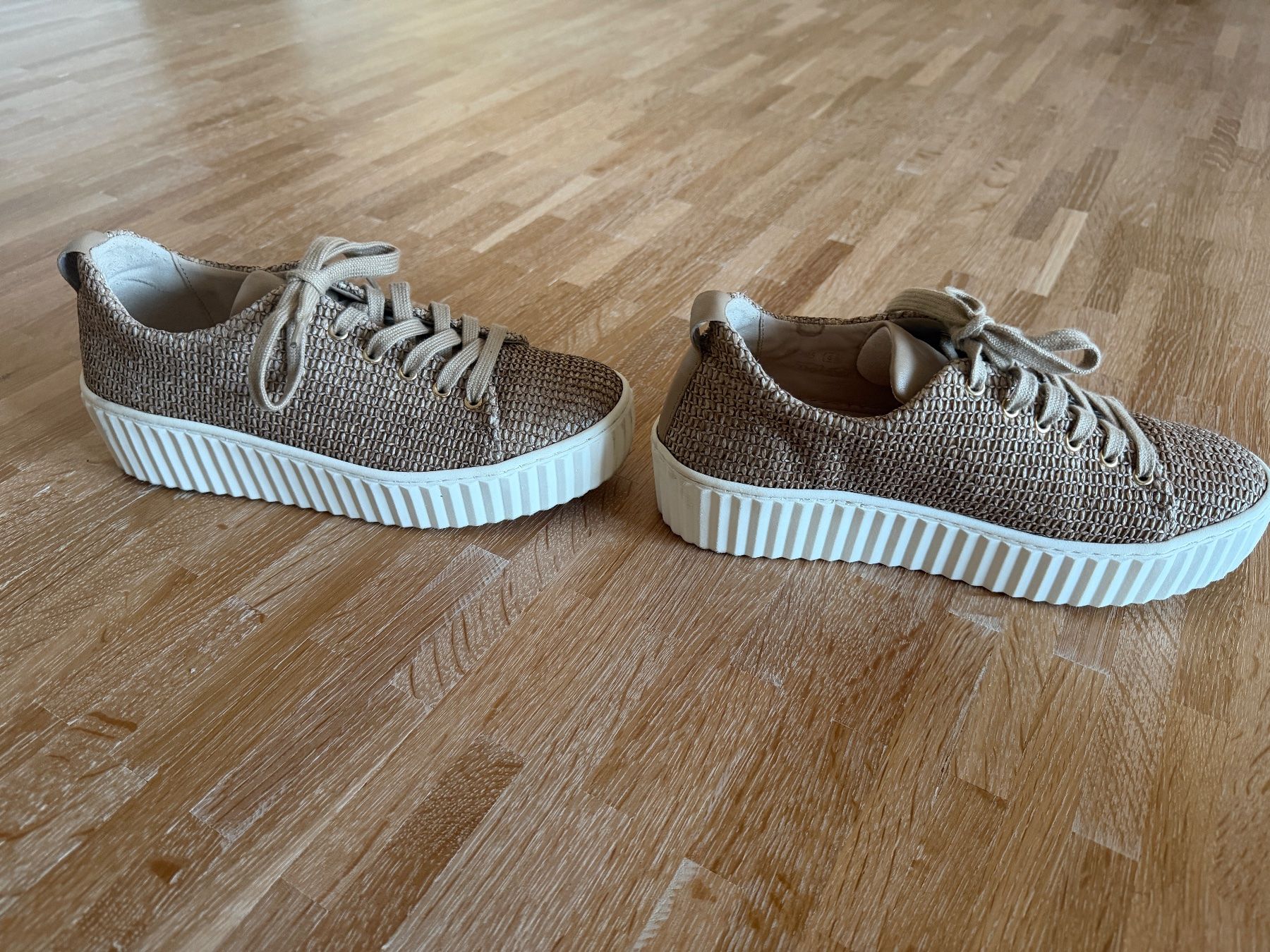 Gabor Damenschuhe: Gabor Sneaker, Grösse 61/2 – Gebraucht aus Rapperswil BE von Rappsiger 1