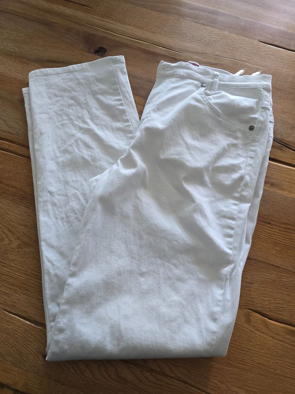 Jeans: SCHÖNE WEISSE JEANS GRÖSSE 42 – Usato da Möriken AG venduto da rowyta 7