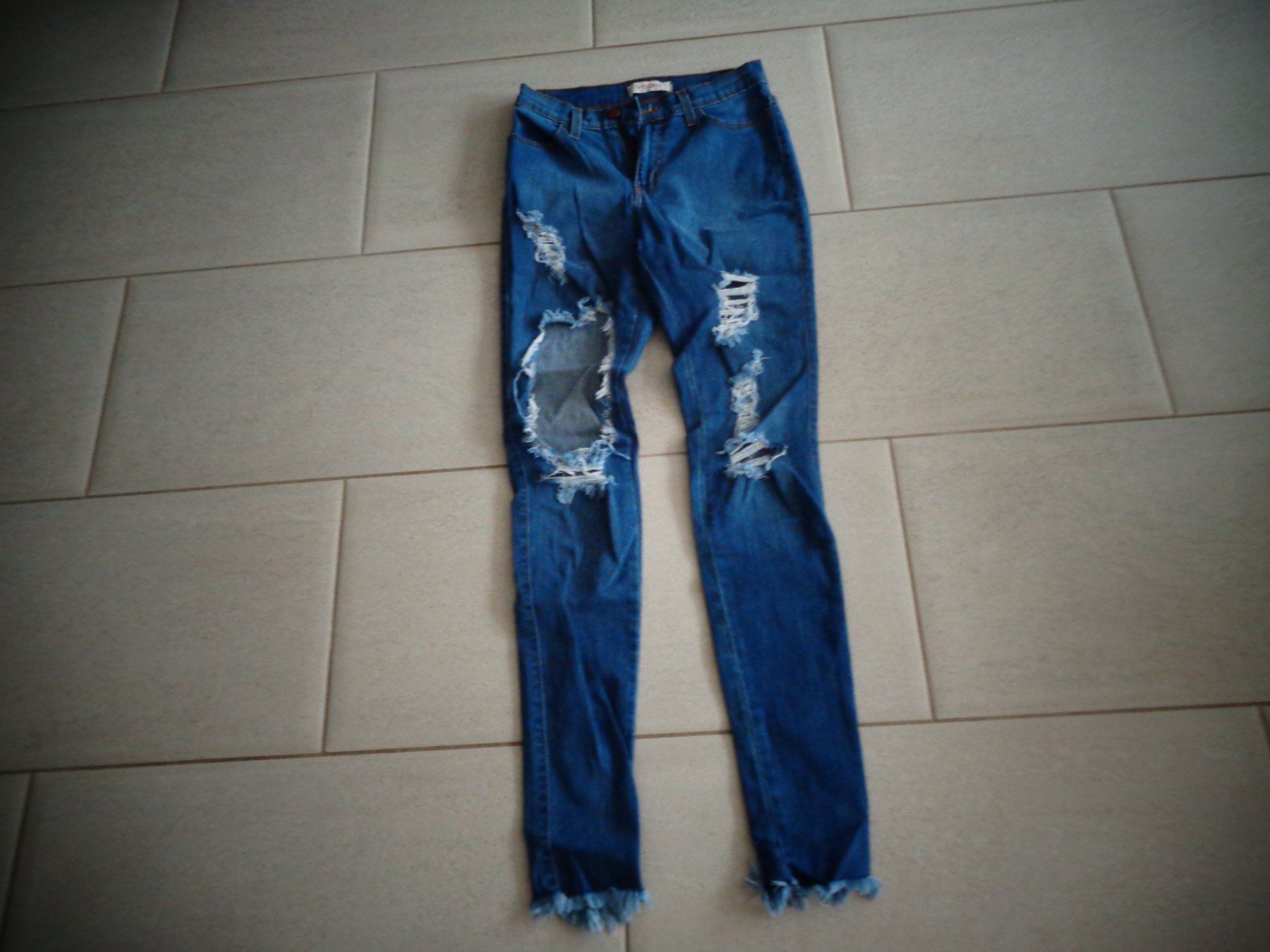 Jeans: VIBRANT JEANS GR.W25 NEUWERTIG – Nuovo (secondo la descrizione) da Rotkreuz venduto da Samballi