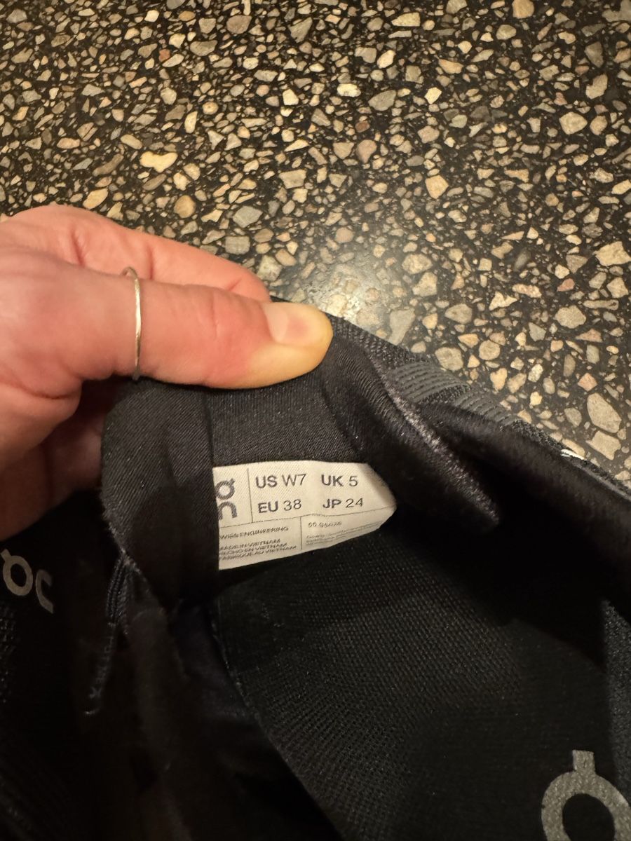On Scarpe da donna: On running shoes size 38 – Usato da Zürich venduto da gva_r9gs 2