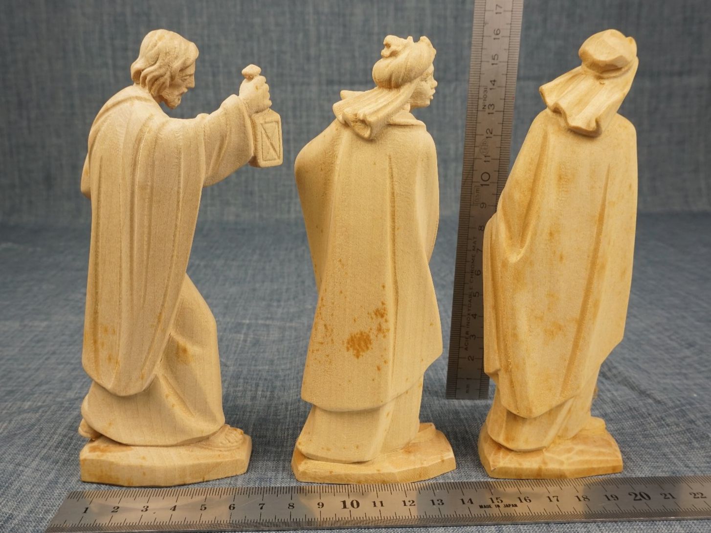 Statuette: Grosse Krippenfiguren - handgeschnitzt, 19-teilig – Usato da Diessbach b. Büren venduto da Crocharry 7