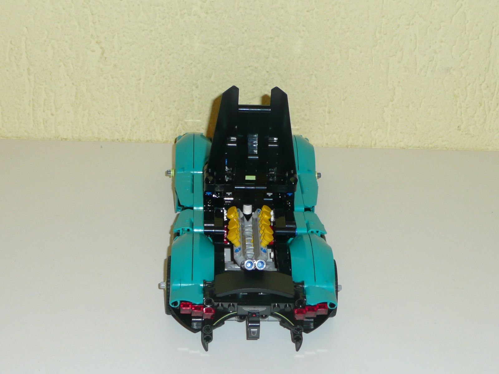 Lego Giocattoli: Lego Technik " Aston Martin Valkyrie " NEU – Nuovo (secondo la descrizione) da Kriens venduto da Taurus12 4