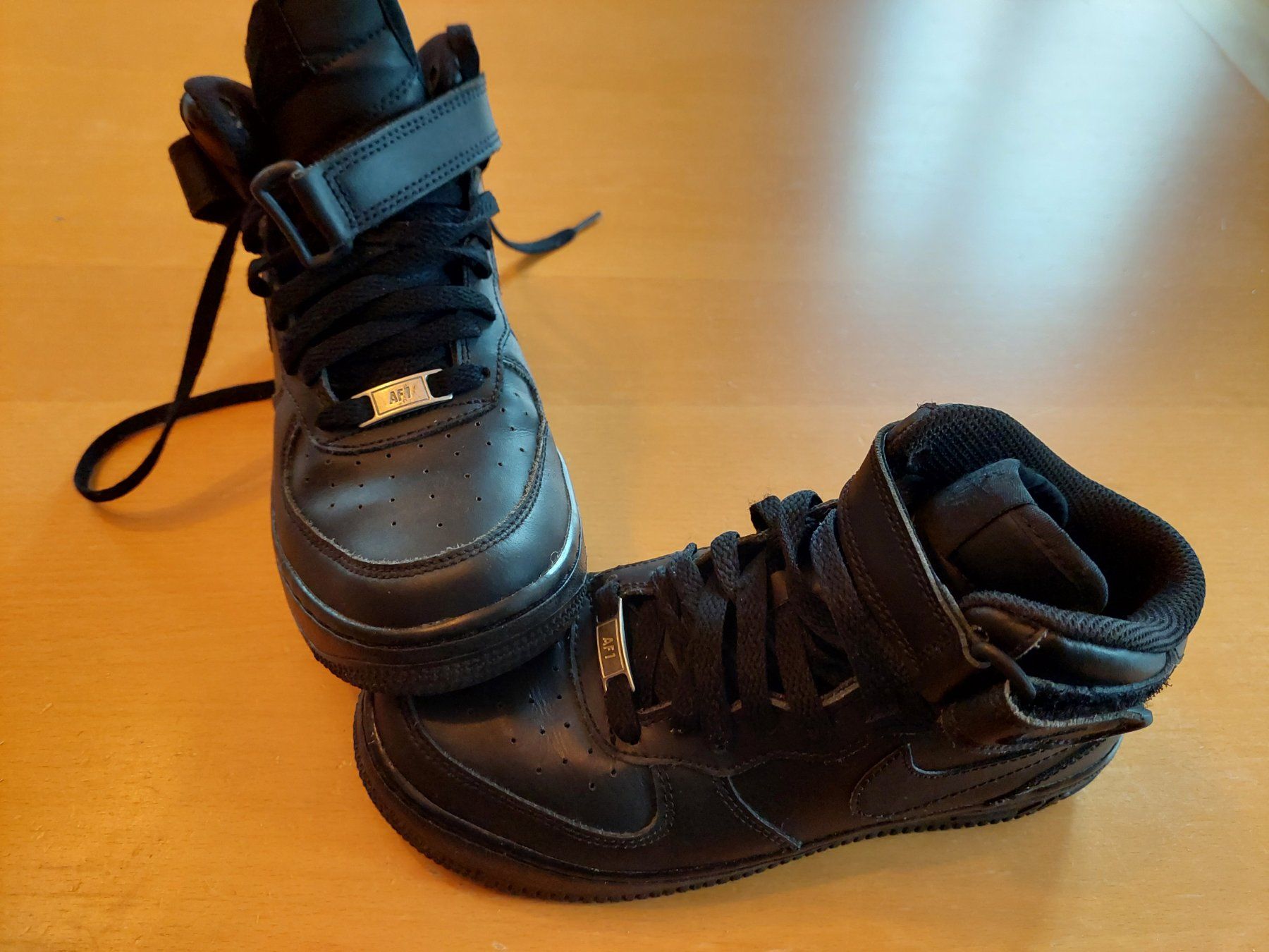 Nike Scarpe per ragazzi: Nike Air Force 1 Winterschuhe  Gr.37.5 – Usato da Zürich venduto da xxyy00 5