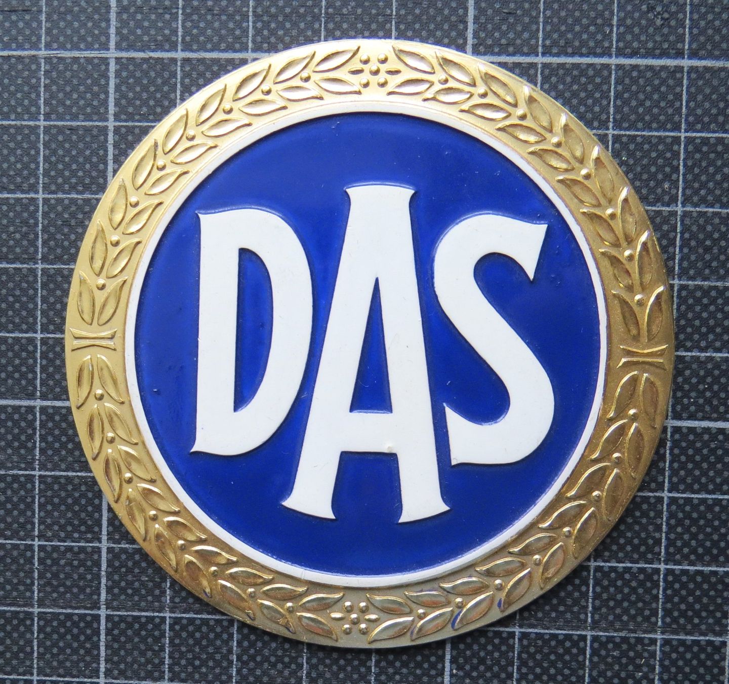 Plaquettes & Badges: DAS Versicherungsplakette – D'occasion à Ettingen par campione_1