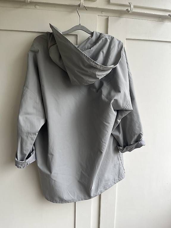 Cappotti: Oversize Mantel grau Damen – Usato da Basel venduto da blumenkimd 1