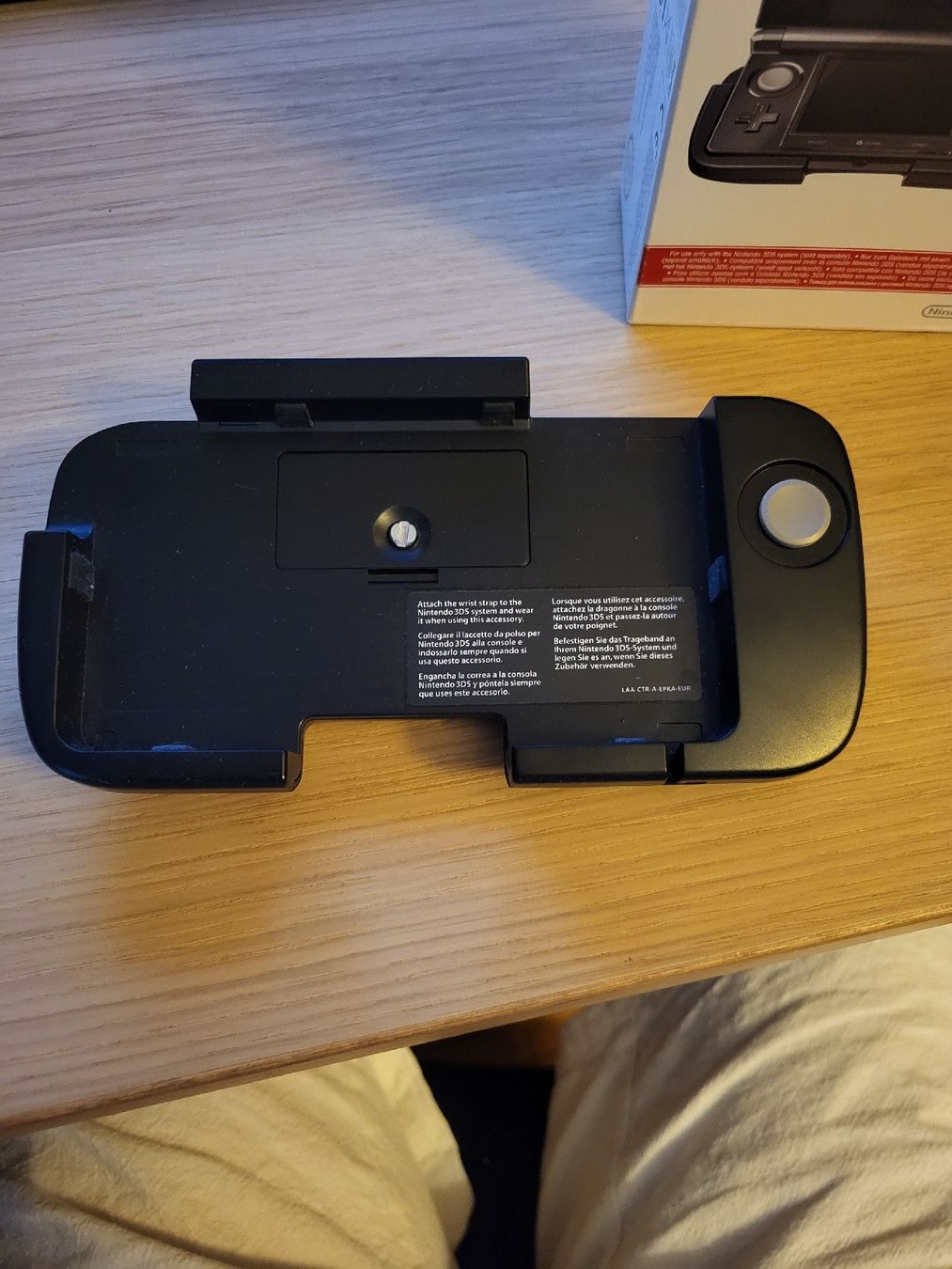 Nintendo Laufwerke & Adapter: Nintendo 3DS Circle Pad Pro – Gebraucht aus Cologny von ano_c2x9 1