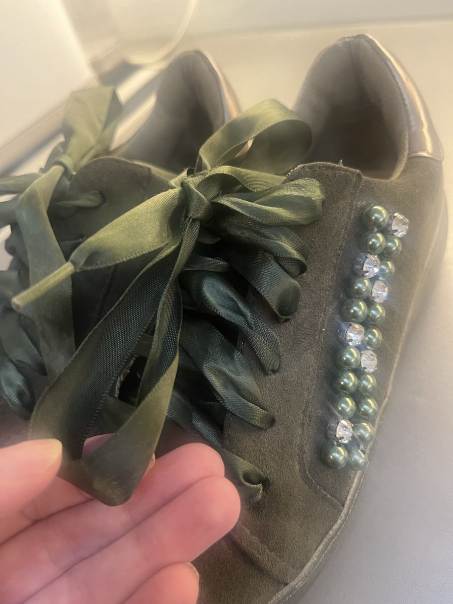 Damenschuhe: Trendy Damen Sneaker grün mit Perlen Gr.36 – Gebraucht aus St.Gallen von Monrose 6