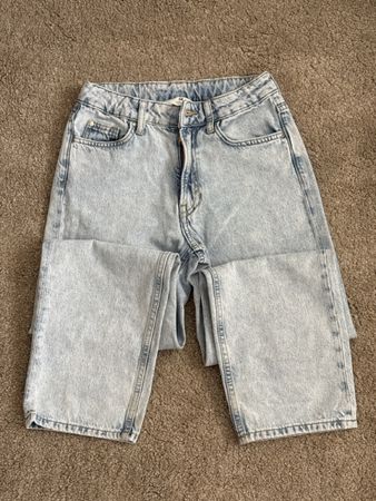 Jeans Gr. 146 Junge loose Fit H&M