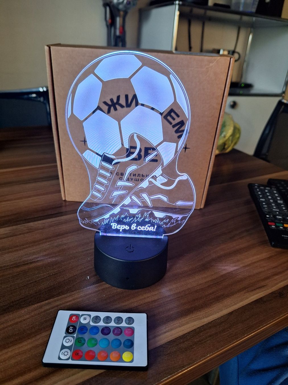 Lampade: 3D Lampe Fussball – Usato da Herrliberg venduto da linavogt 2