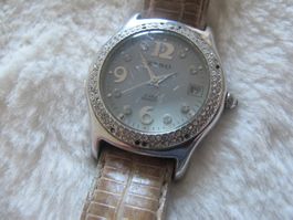 Zeno Quartz Damenuhr mit Brilianten Lunette Läuft Genau