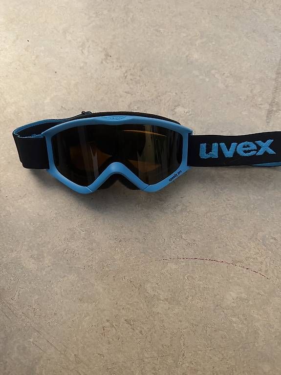 Occhiali & Lenti: Skibrille Uvex Kinder – Usato da Luzern venduto da _.Horizon._