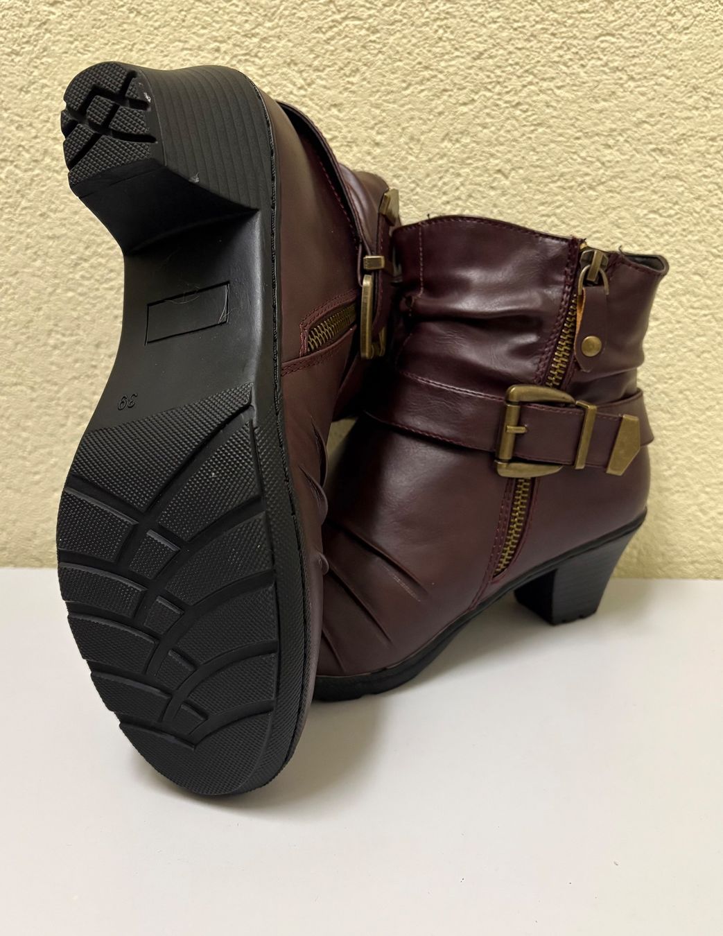 Scarpe da donna: Schuhe Gr.39 – Nuovo (secondo la descrizione) da Basel venduto da tif_m2h6 5