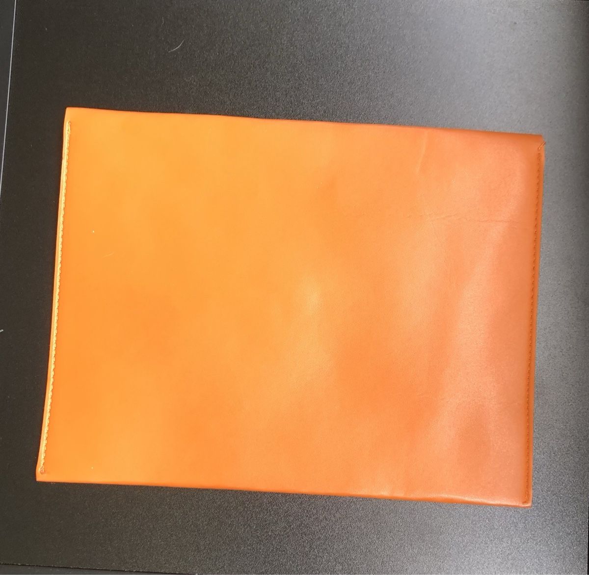 Sacs femmes: ETERNEL Tasche Leder Orange Gebraucht – Neuf (Voir description) à St.Gallen par nitka. 2
