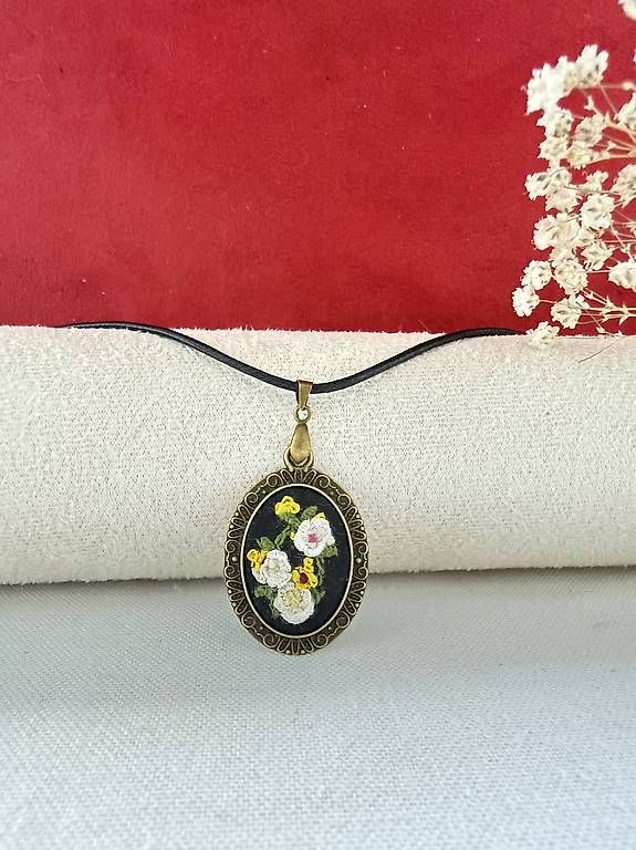 Pendentifs: Blütenzauber als Anhänger – D'occasion à Thalwil par han_2b8c 2
