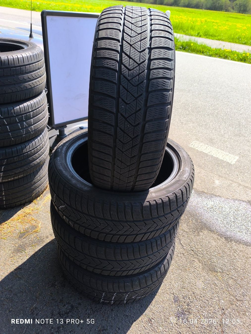 Pirelli Pneumatici & Ruote complete: Pirelli Sotto Zero3 225/45R18 – Usato da Jona venduto da Nabobtuning