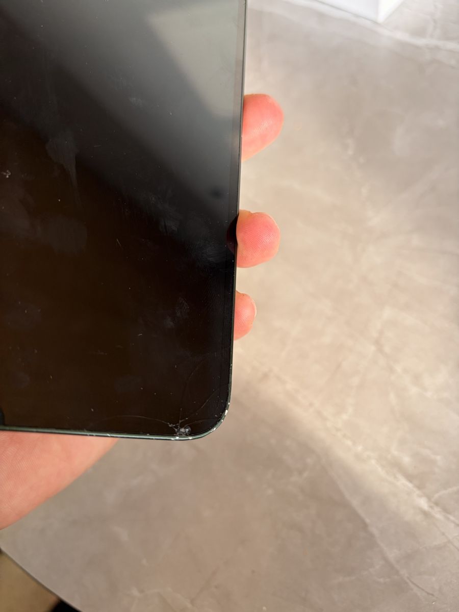 Apple Portables: Iphone 13  – D'occasion à Birsfelden par Joel-94 4