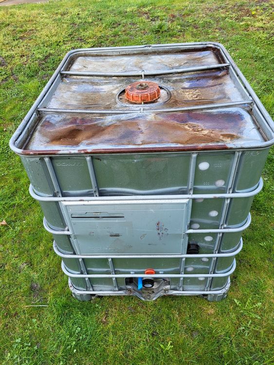 Best HD Pictures about  Wunderschne 1000l Wassertank Zu Verschenken Ebenbild  with No AI Images