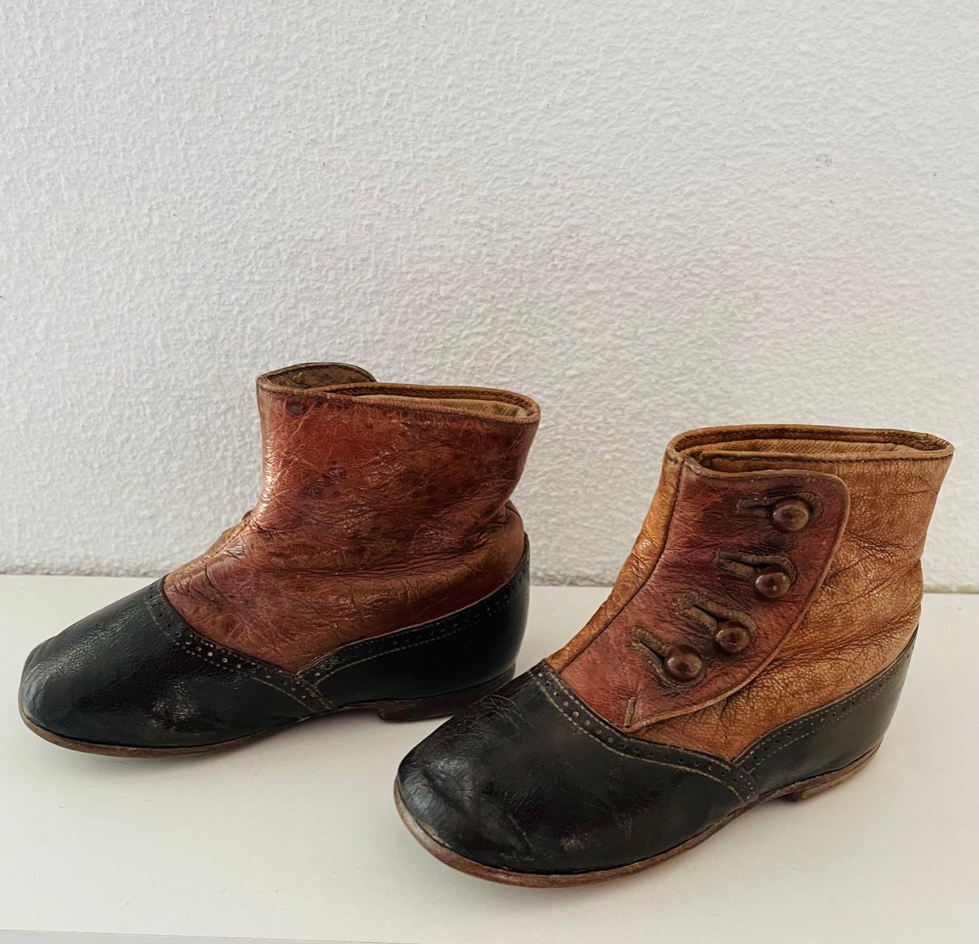 Scarpe per ragazzi: Antike Baby Stiefel – Usato da Etoy venduto da Diadefin 1