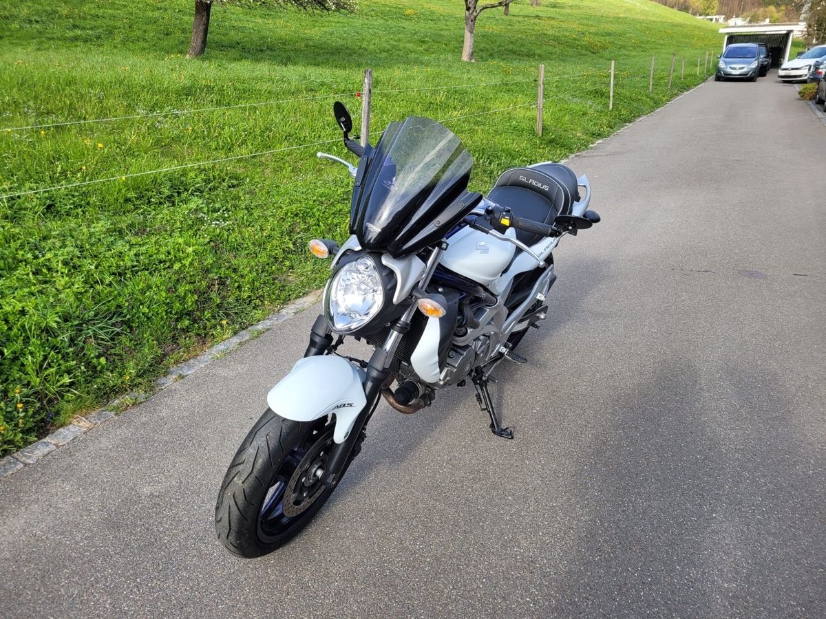 Strada: Suzuki Gladius SFV650A , ab MFK! – Usato da Tuggen venduto da pfeuti01 1