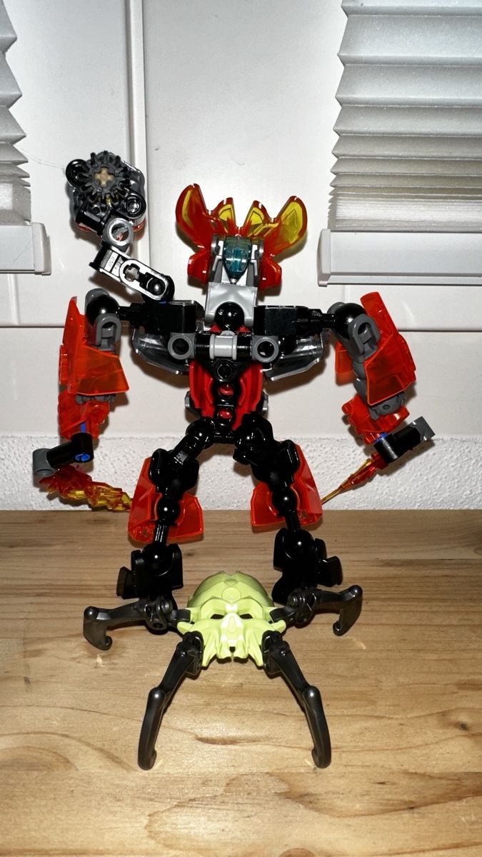 Lego Statuette: LEGO / Bionicle 70783 / Protector Of Fire – Usato da Herzogenbuchsee venduto da TCG-High-Quality 3