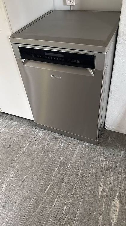 Bauknecht Spulmaschine Rote Sonne