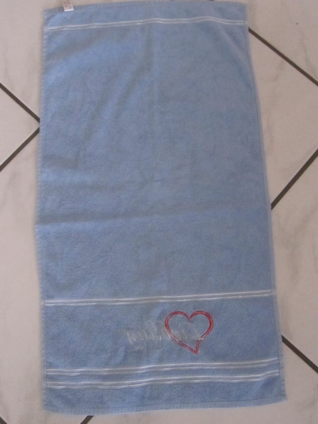 Teli da bagno: Frottee Hand Duschtuch mit Stickerei "Liebling" – Nuovo (secondo la descrizione) da Mauren TG venduto da jokau 2
