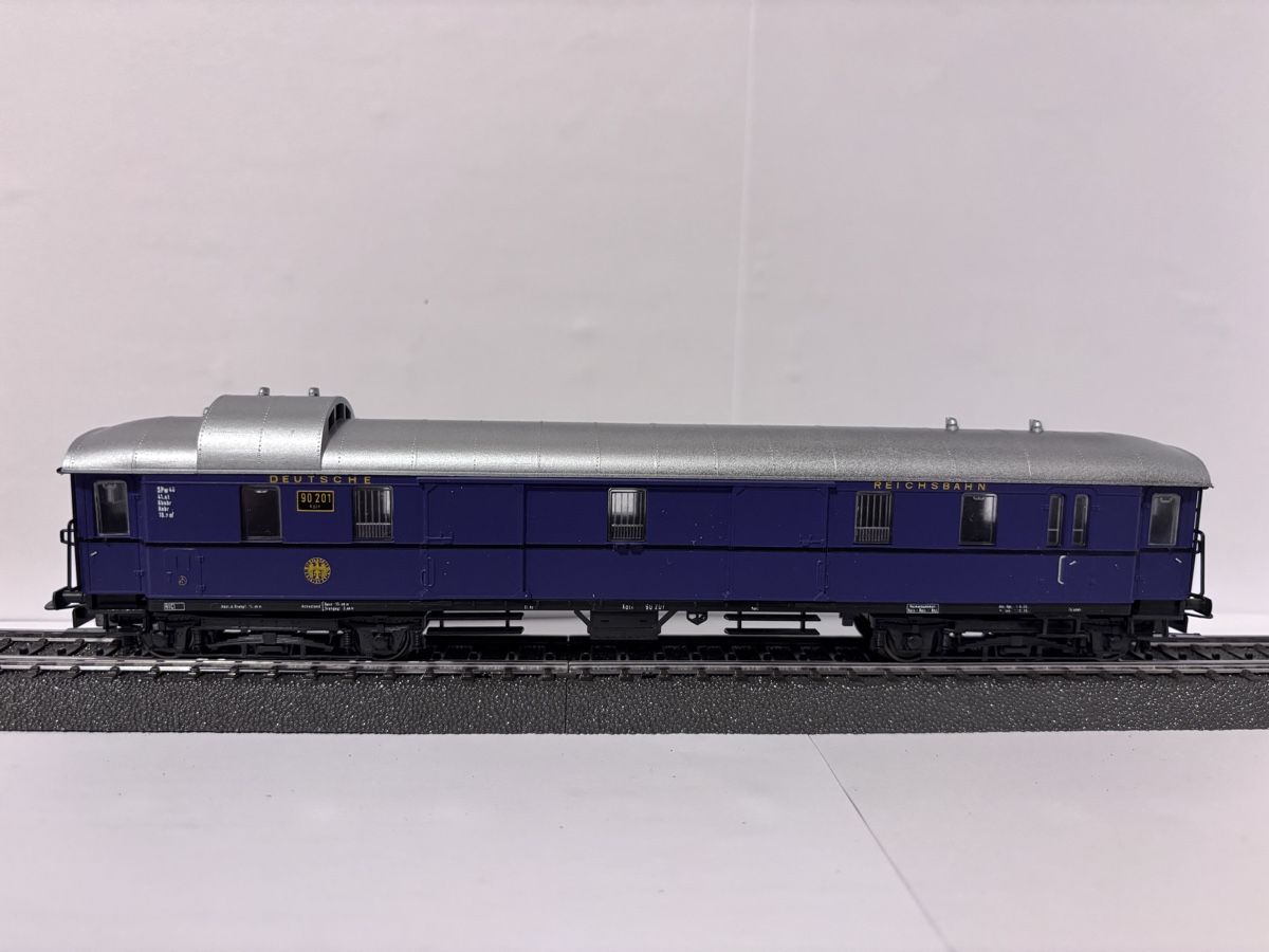Liliput Modellini di ferrovie: LILIPUT Rheingold Wagenset – Usato da Lungern venduto da Tim_pr7p 2
