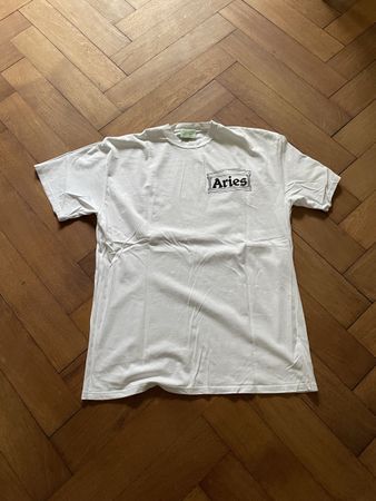 ARIES ARISE TEE SIZE LARGE VERY GOOD CONDITION