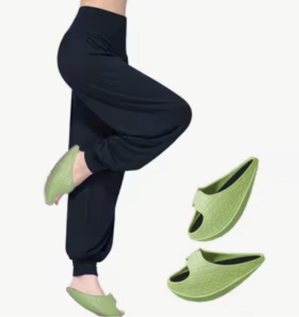 Scarpe da donna: Rutschfeste Damen-Workout-Schuhe – Nuovo (secondo la descrizione) da Endingen venduto da Warlock