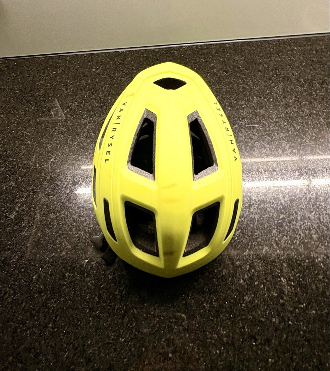 Decathlon Casques: Fahrradhelm  S Van Rysel EDR  – D'occasion à Illnau par RAIUGA 1