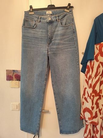 ONLY MOM  Jeans neue Gr. 32/30