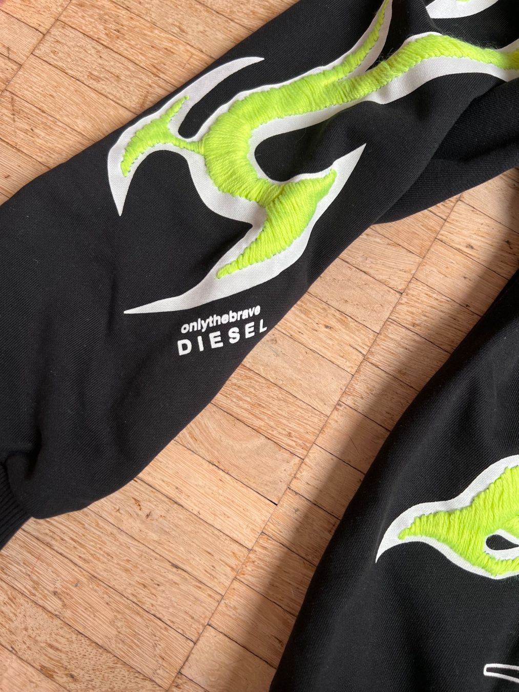 Diesel Pullover & Sweatshirts: Pullover Diesel, Gr. XS - TOP Zustand – Gebraucht aus Kilchberg ZH von srs_qlx7 2