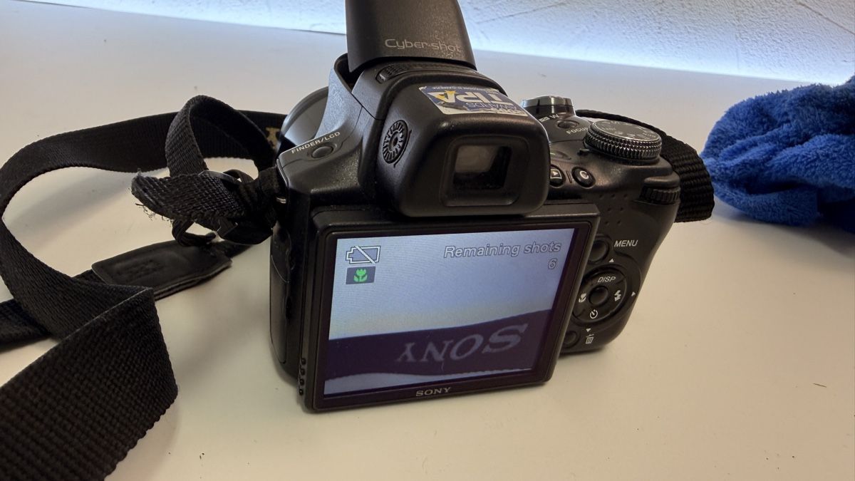 Sony Fotocamera: Sony Cyber-shotKamera   – Usato da Rotkreuz venduto da perlengott 2