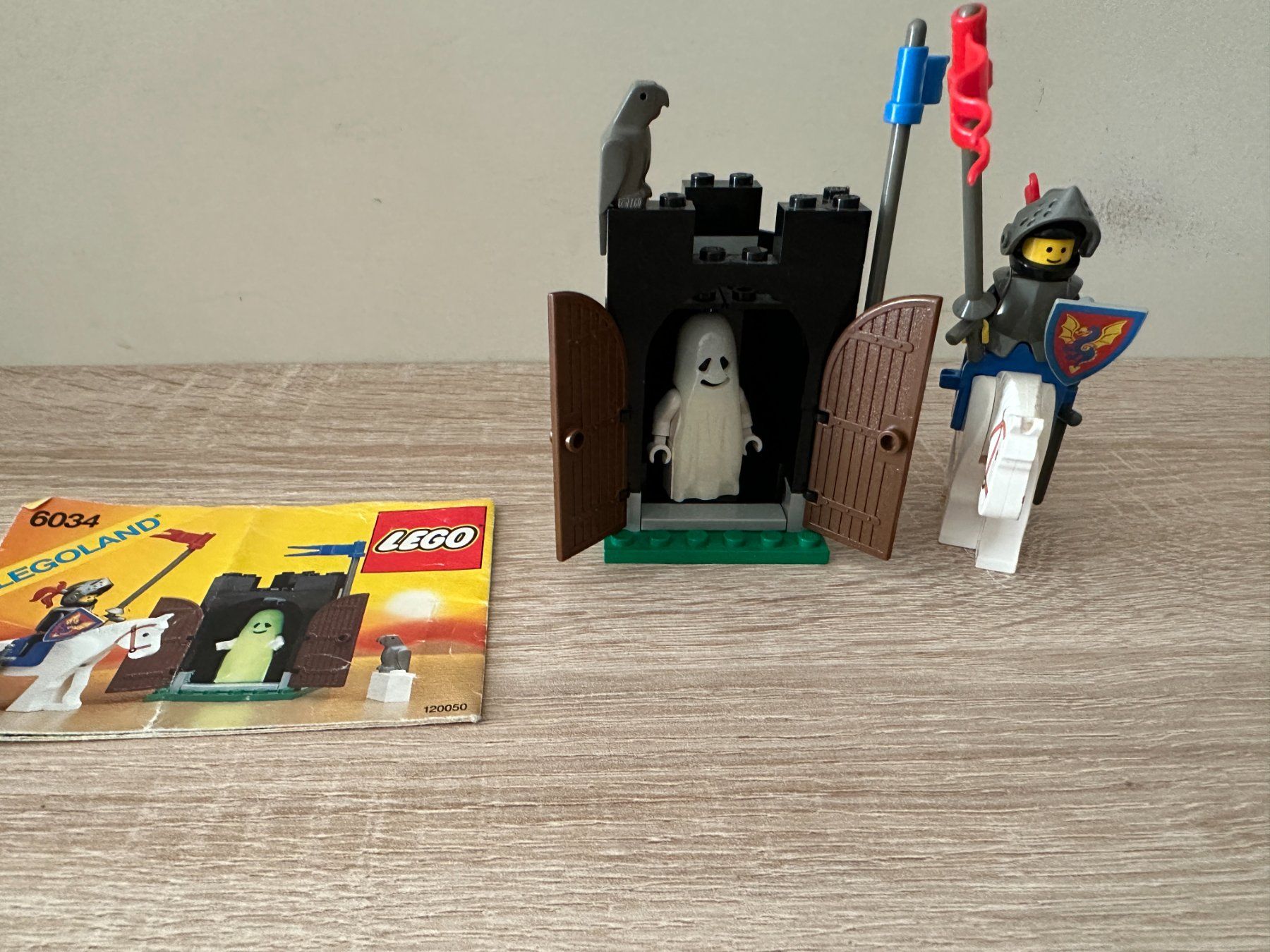 Lego Kit di costruzioni: LEGO 6034 Black Monarch's Ghost – Usato da Basel venduto da Don-Angel