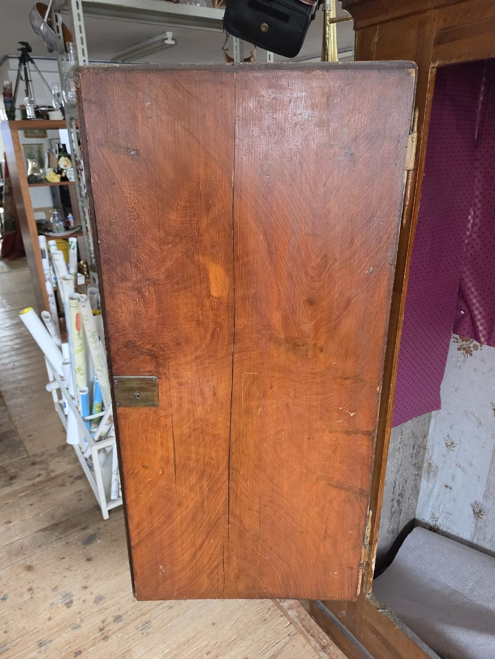 Schränke: Antiker Schrank,  restaurationsbedürftig – Gebraucht aus Mettlen von elios0888 7