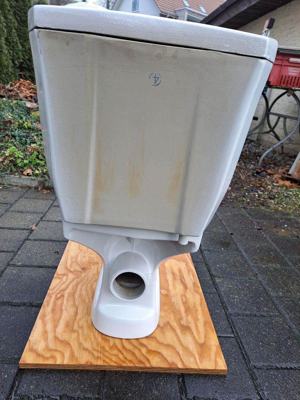 WC: Stand WC mit Spülkasten, Keramik – Gebraucht aus Rafz von MuriFinn 9