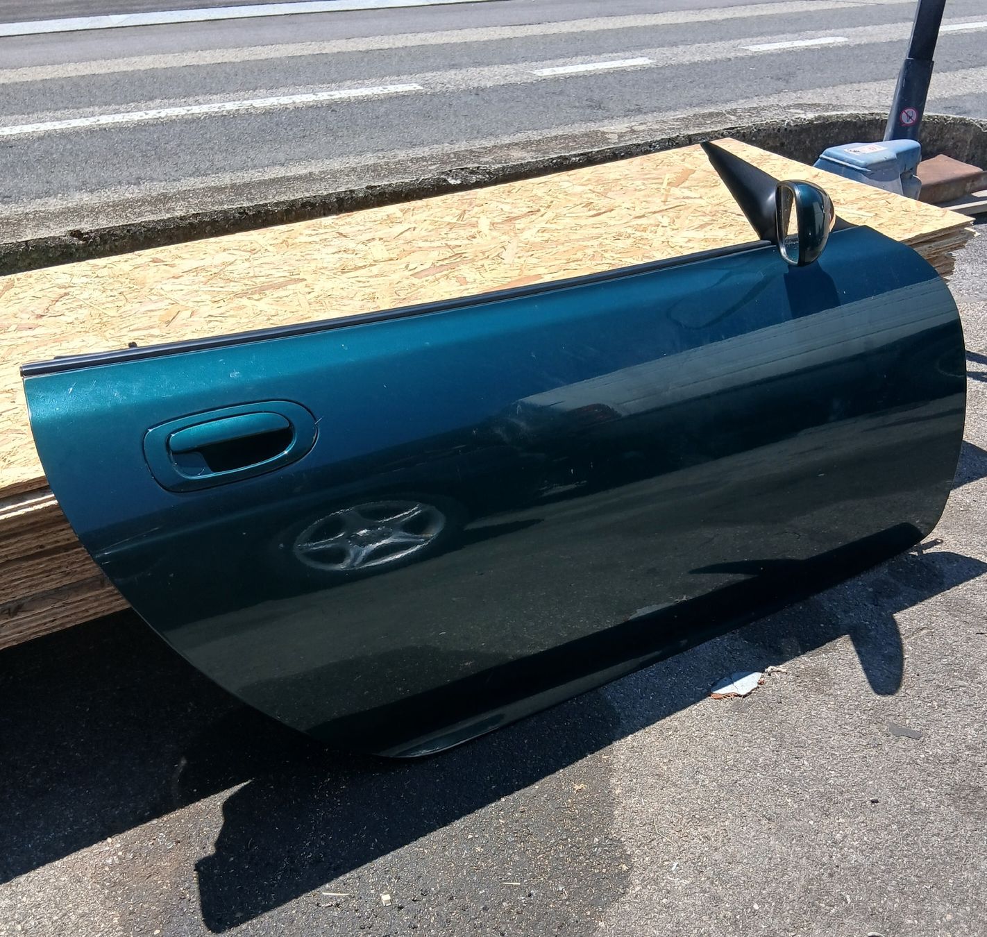 MG Toutes les pièces auto: Portière droite MG MGF  – D'occasion à la heutte par Auto-stock