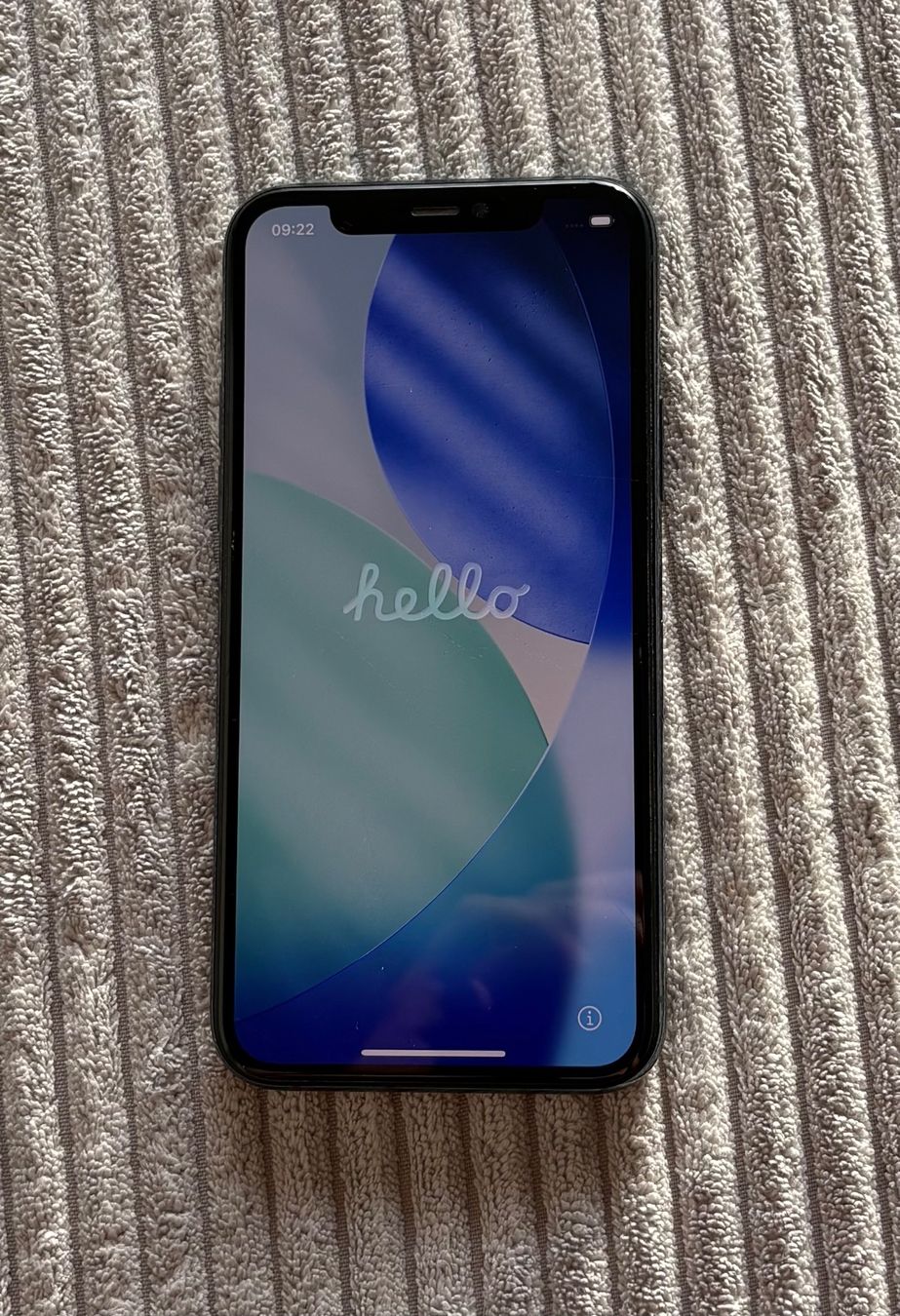 Apple Portables: Iphone 11 Pro – D'occasion à Chur par grueneoepfel