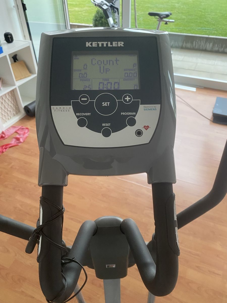Kettler Vélos d'appartement: Kettler Crosstrainer – D'occasion à Bäretswil par and_scm5 1