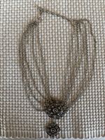 Kette ( evtl zu Tracht )