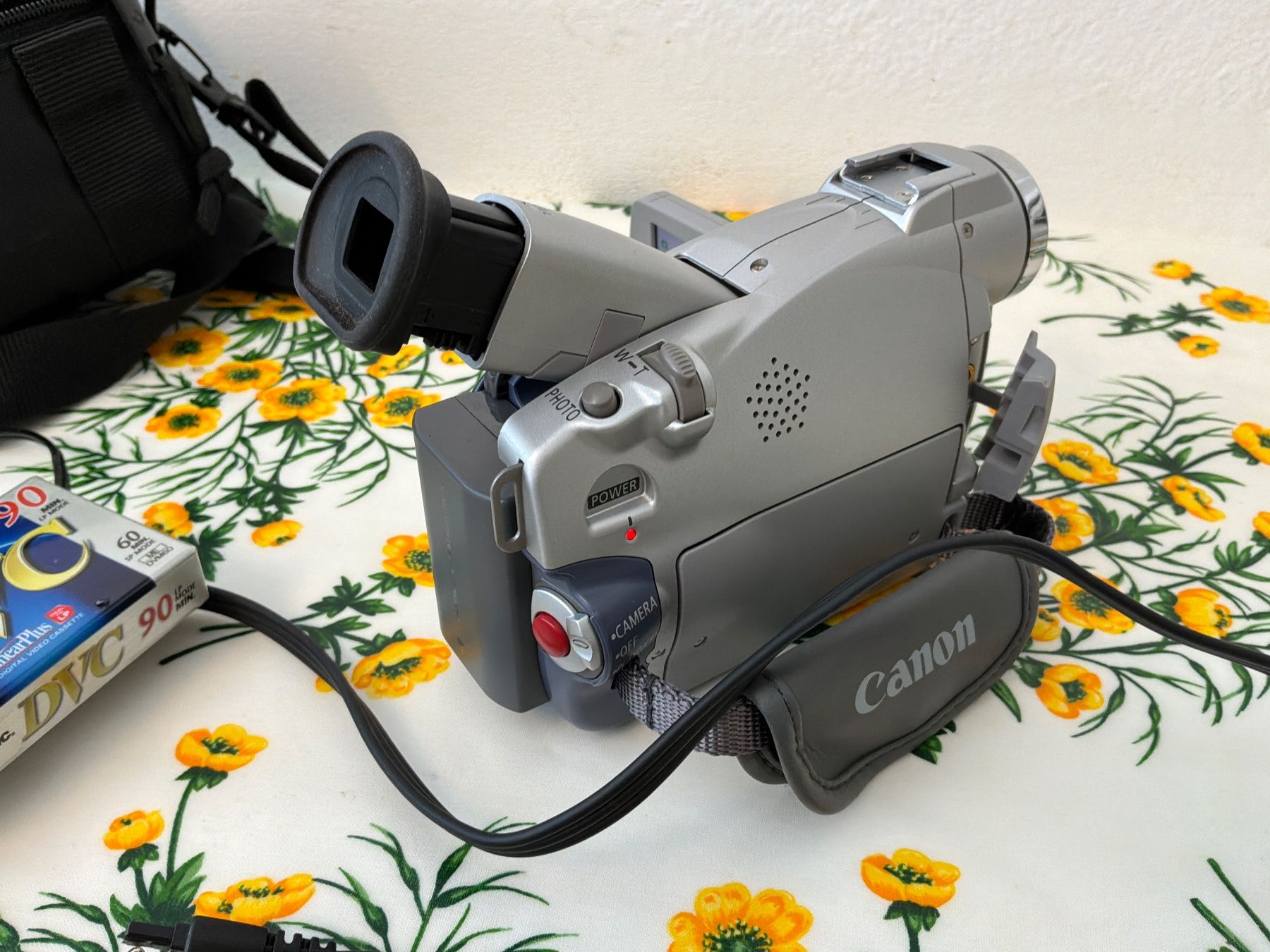 Canon Videocamere: Canon MV 500 MiniDV Camcorder – Usato da Massagno venduto da mar_k9xb 3