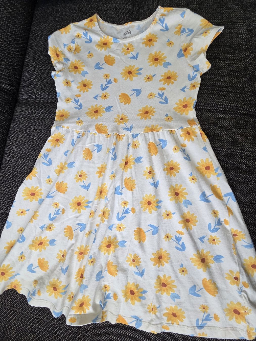 Vestiti & Gonne: C&A Kleid Gr 140 – Usato da Zollikerberg venduto da nmonika