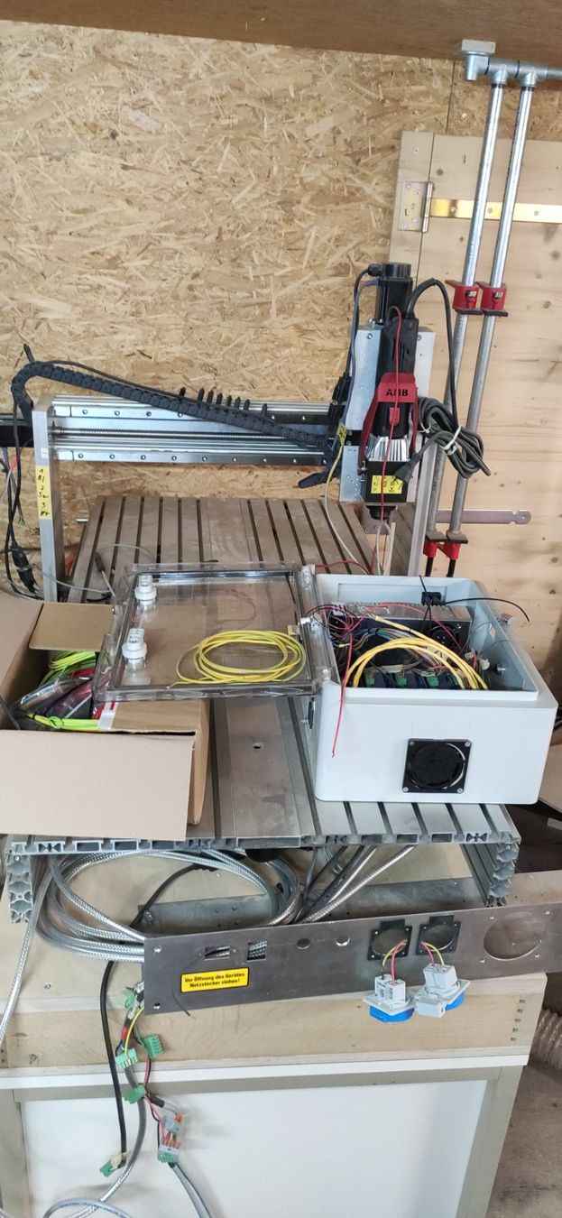 Tutte le macchine: CNC Portalfräsmaschine – Usato da Herisau venduto da pika01