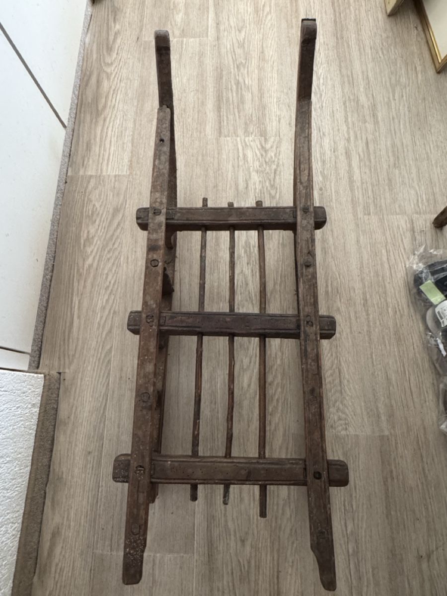 Luge: Antiker Holzschlitten – D'occasion à Hombrechtikon par Froeschli9 2