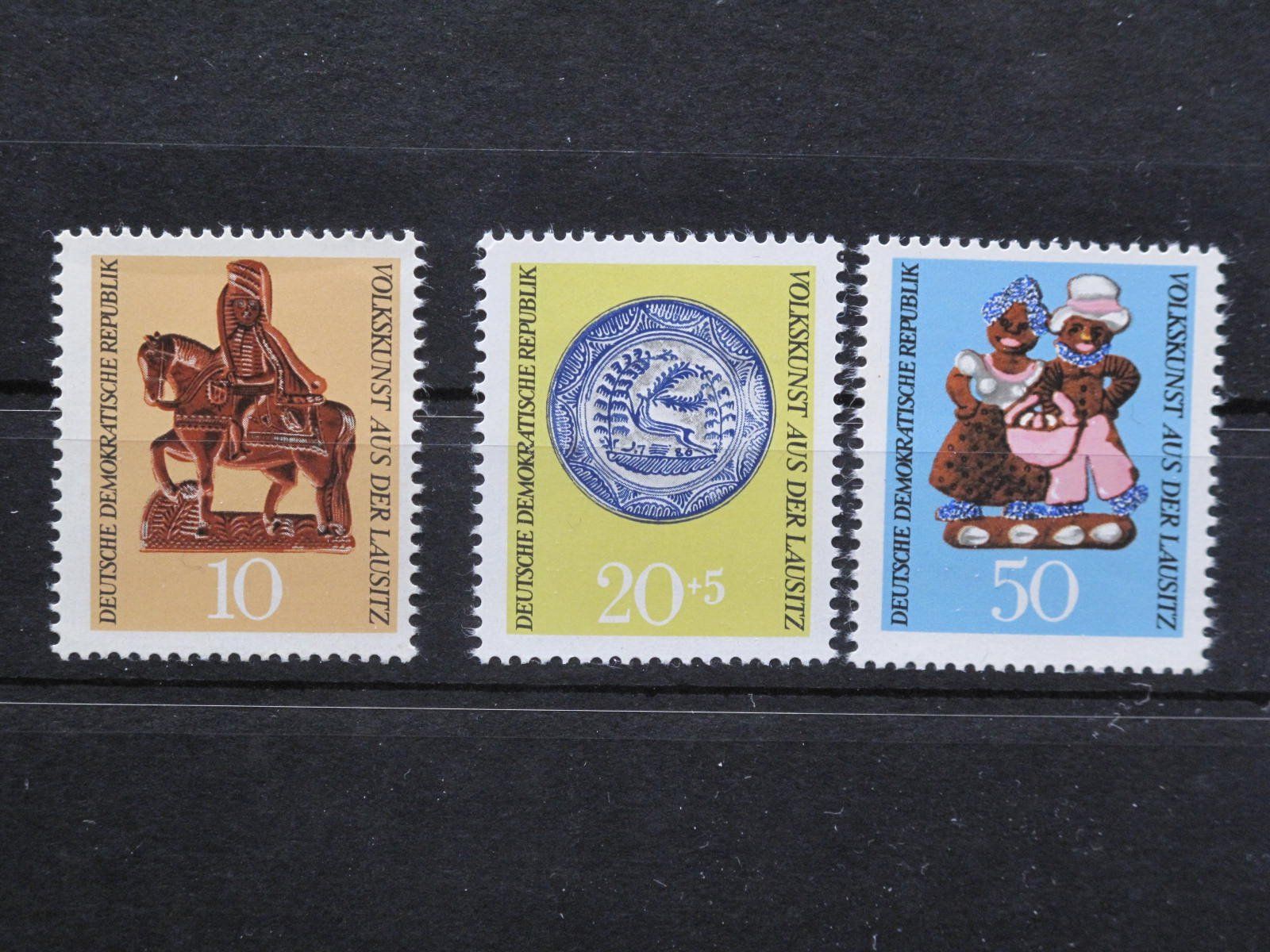 Tutti i francobolli: DDR 1969 Volkskunst aus der Lausitz ** – Usato da Wil SG venduto da fva01