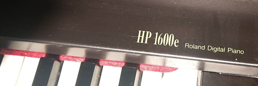 Roland HP 1600e Digital Piano | Kaufen auf Ricardo