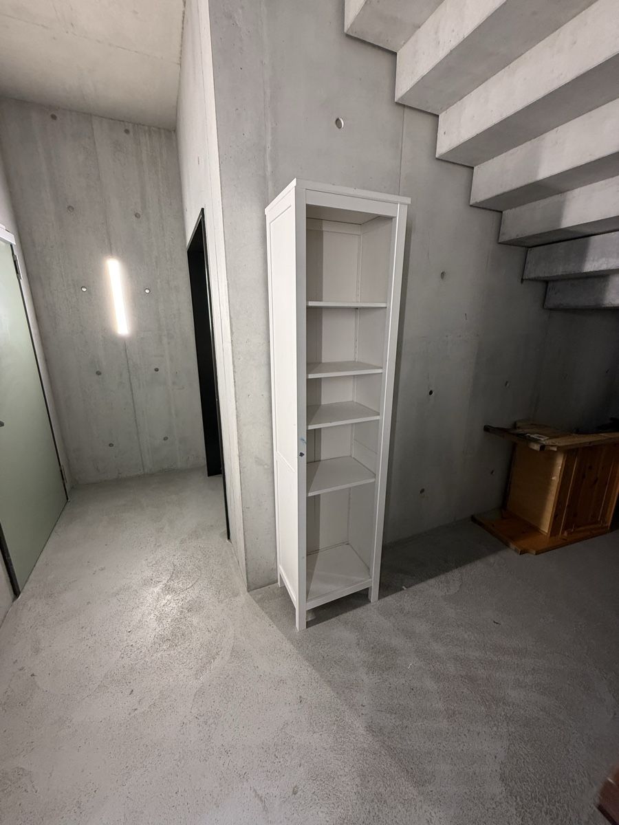 Scaffali: Schmales weisses IKEA Regal mit 5 Fächern  – Usato da Oberrieden venduto da Sauzer75