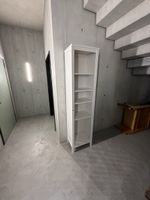 Schmales weisses IKEA Regal mit 5 Fächern 