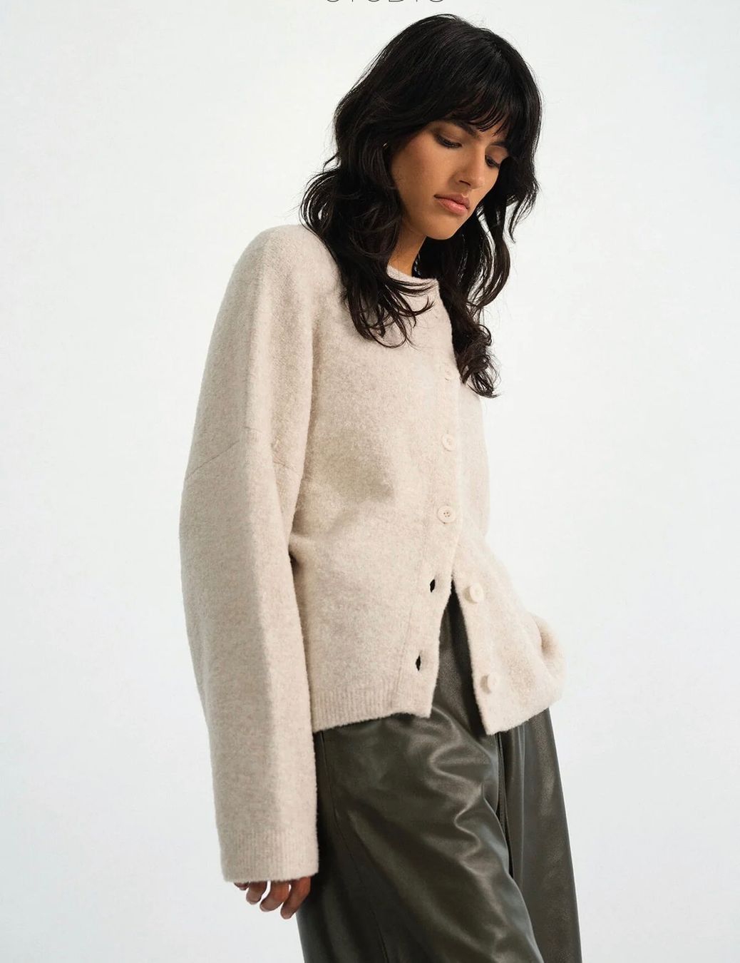 Maglioni & Felpe: Vival.Studio Cardigan Nad Grau Grösse M – Nuovo (secondo la descrizione) da Luzern venduto da maarteii